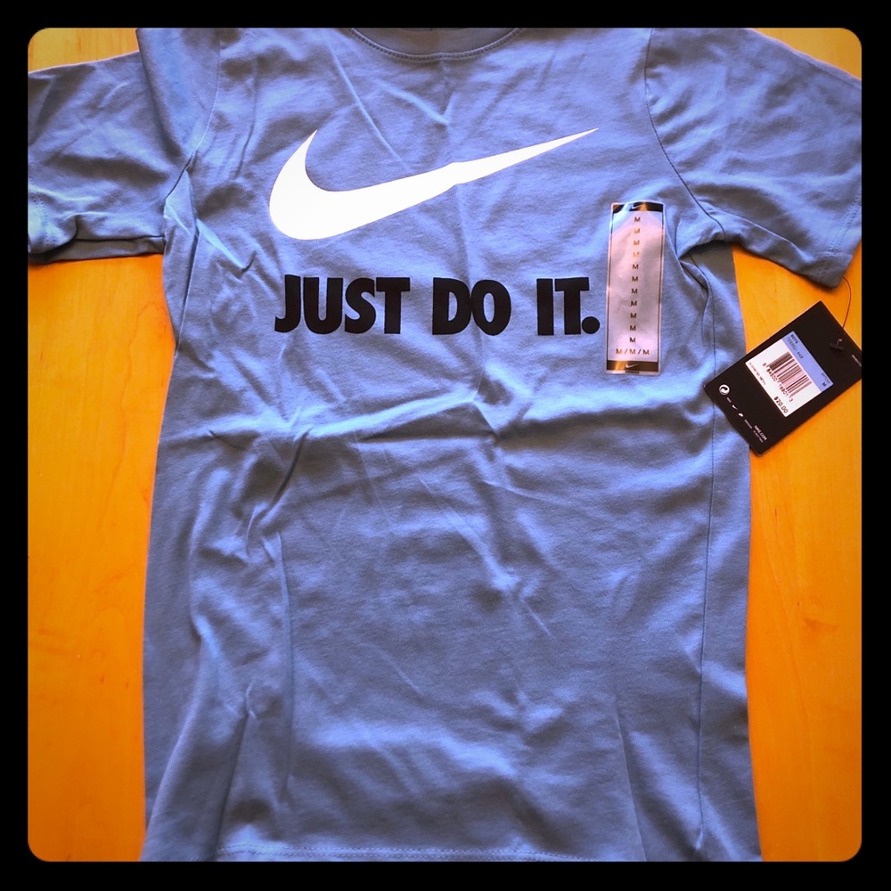 Nike boys just do it swoosh tee